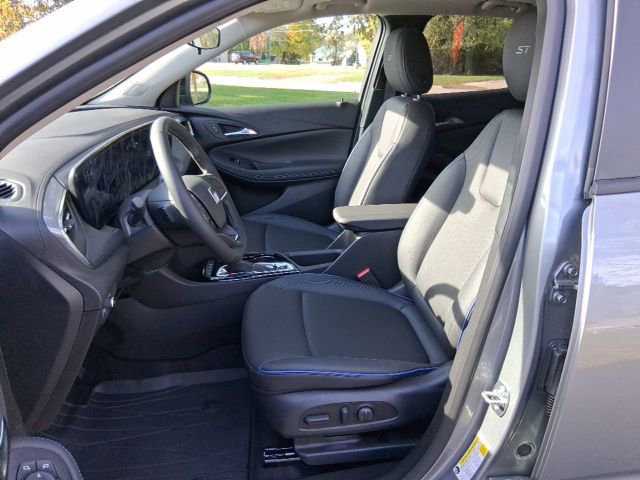 New 2026 Buick Encore GX Sport Touring w/ Comfort Package AWD/4WD image 11