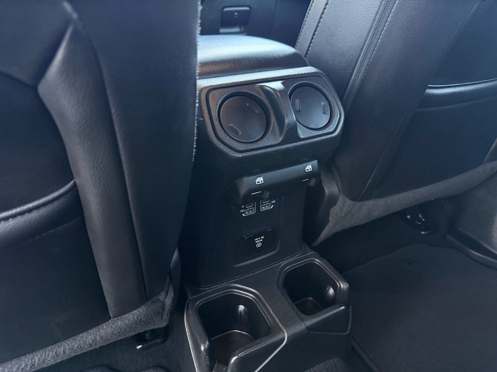 Used 2023 Jeep Gladiator Overland AWD/4WD image 35