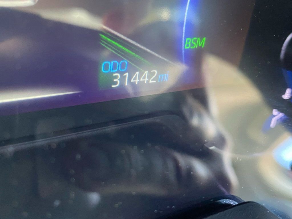 Used 2025 Toyota RAV4 XLE AWD/4WD image 5