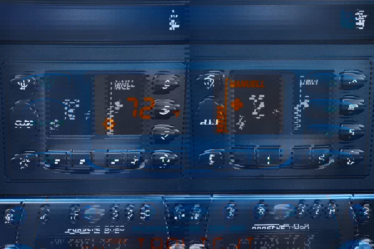 Used 2002 Porsche 911 Carrera image 21