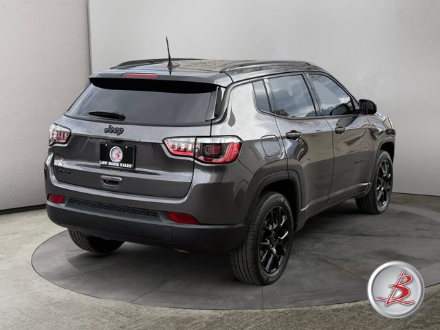 Used 2023 Jeep Compass Altitude w/ Convenience Group AWD/4WD image 7