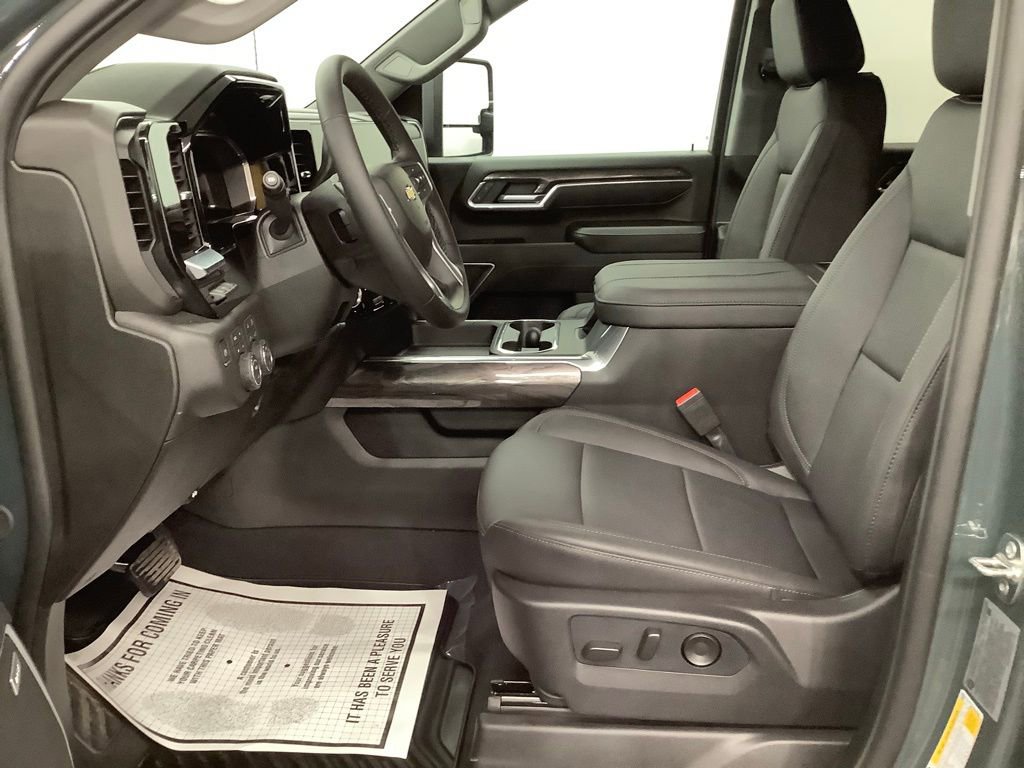 New 2026 Chevrolet Silverado 2500 LTZ w/ LTZ Premium Package image 11
