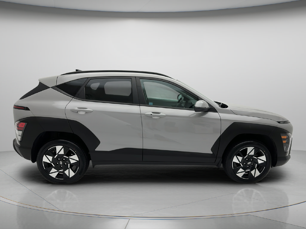 Used 2024 Hyundai Kona SEL AWD/4WD image 6