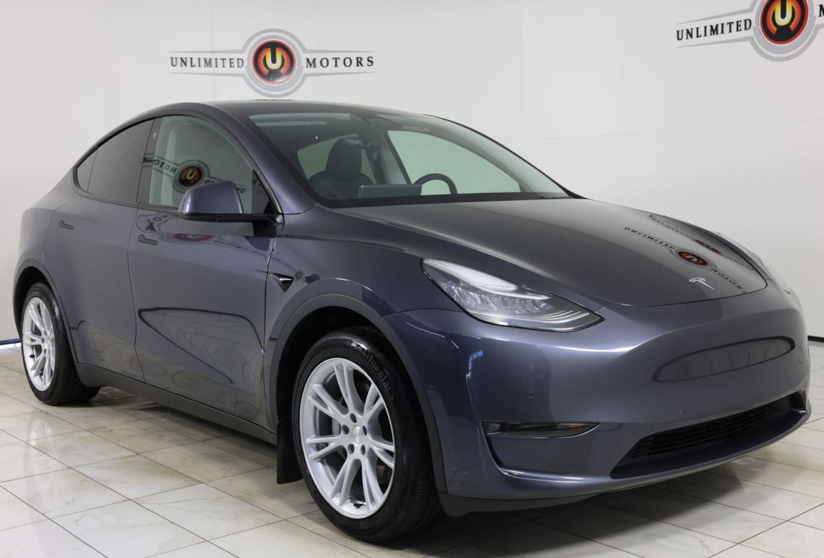 Used 2021 Tesla Model Y Long Range AWD/4WD image 34