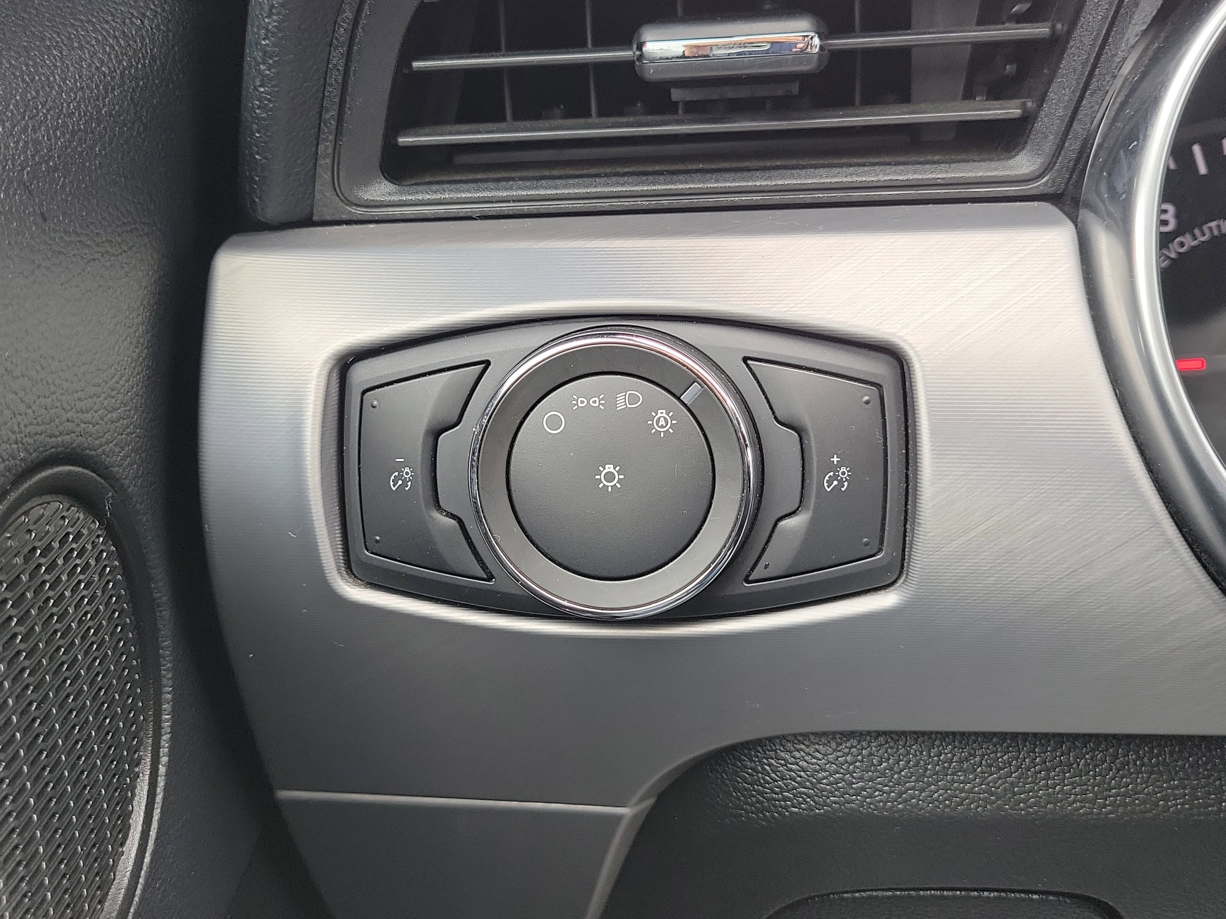 Used 2022 Ford Mustang Premium RWD image 25