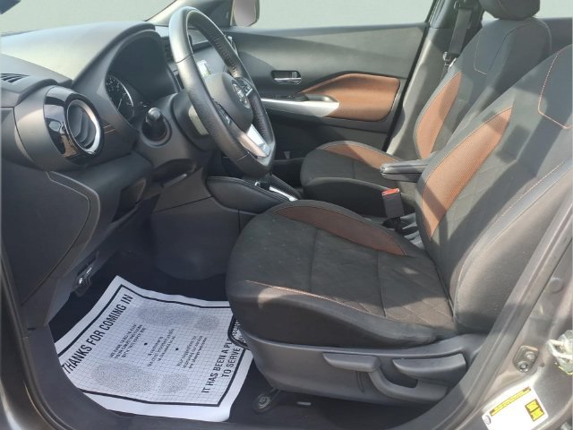 Used 2020 Nissan Kicks SR FWD image 16