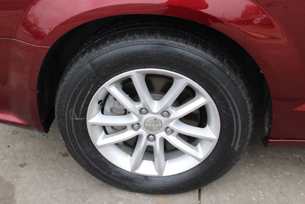 Used 2019 Dodge Grand Caravan SXT image 12