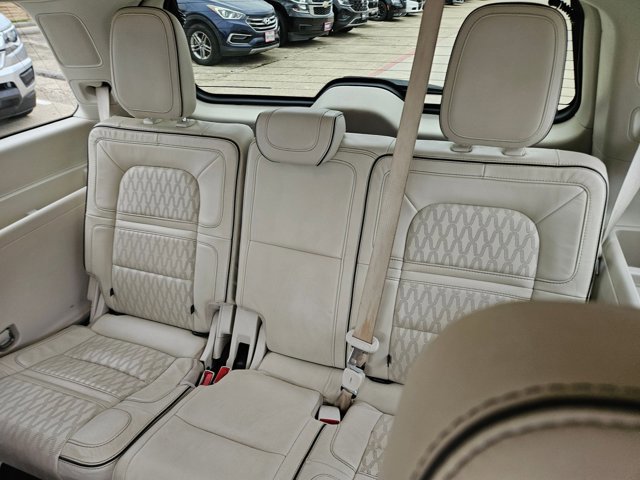 Used 2021 Lincoln Navigator Black Label w/ Cargo Convenience Package image 10