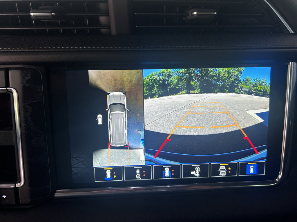 Used 2023 GMC Yukon Denali w/ Max Trailering Package AWD/4WD image 34