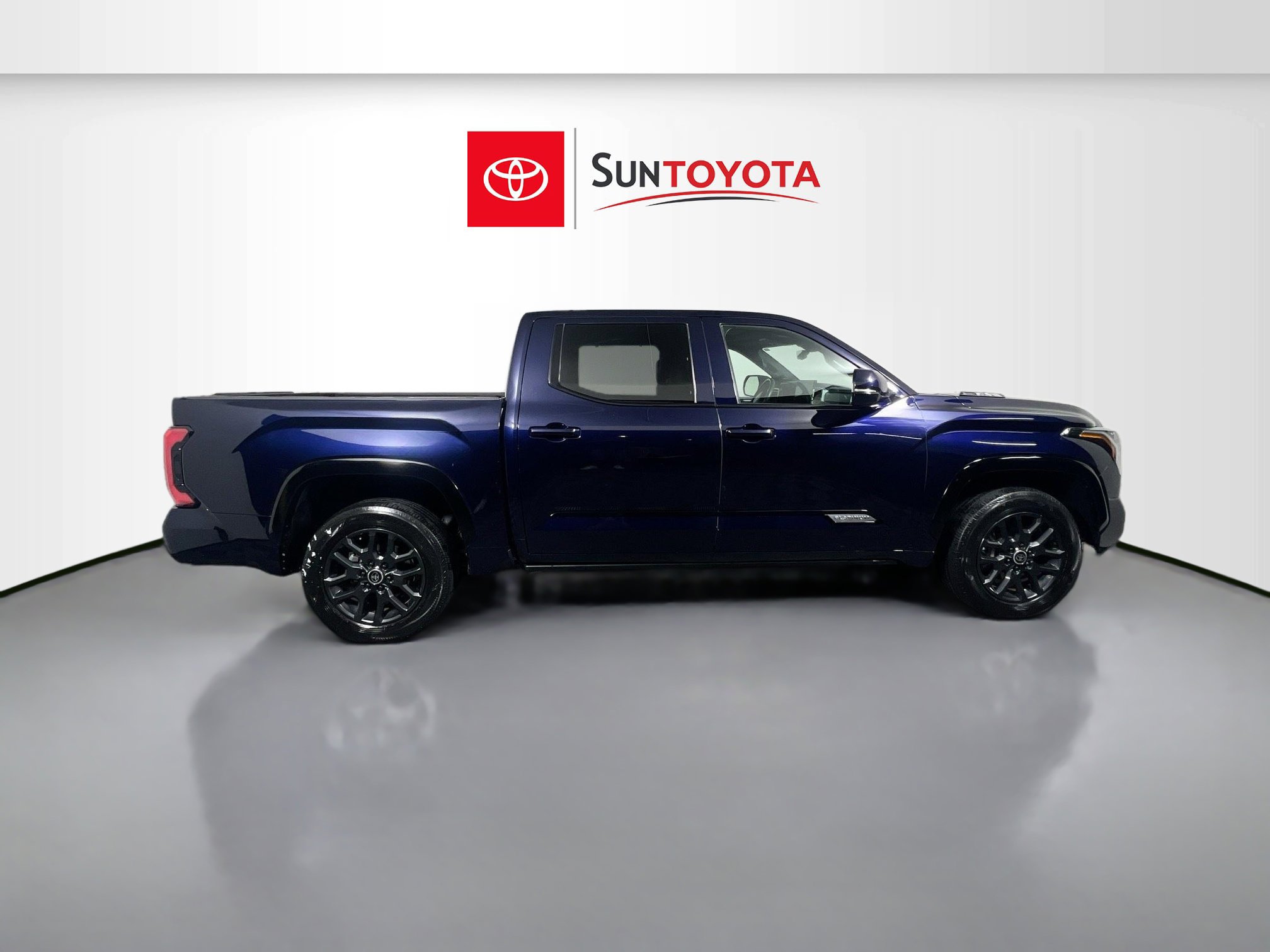 Used 2024 Toyota Tundra Platinum image 2