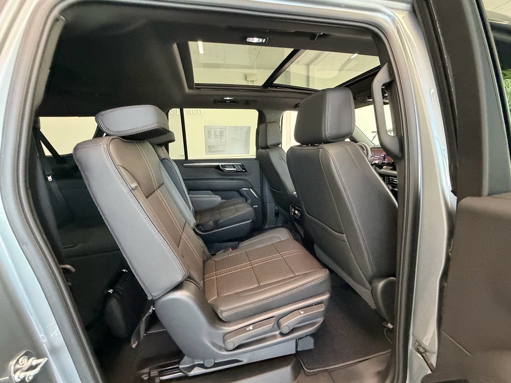 Certified 2026 Chevrolet Suburban High Country w/ Sun And Tow Package RWD image 20