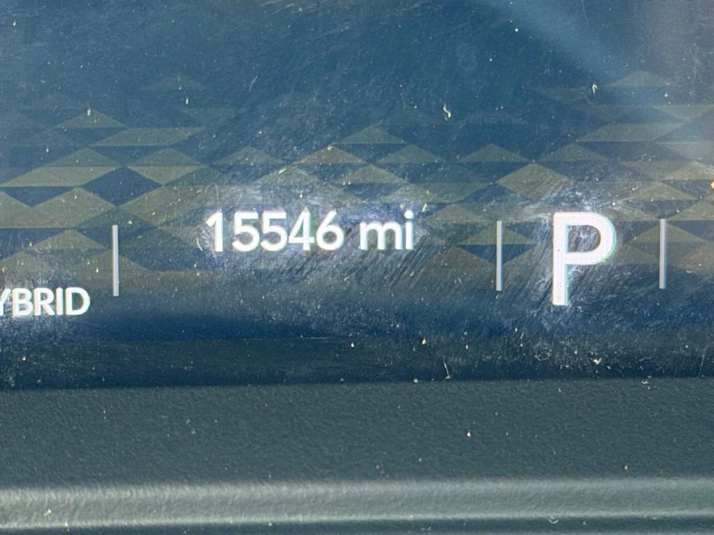 Used 2024 Jeep Wrangler Unlimited Sahara w/ Technology Group image 33