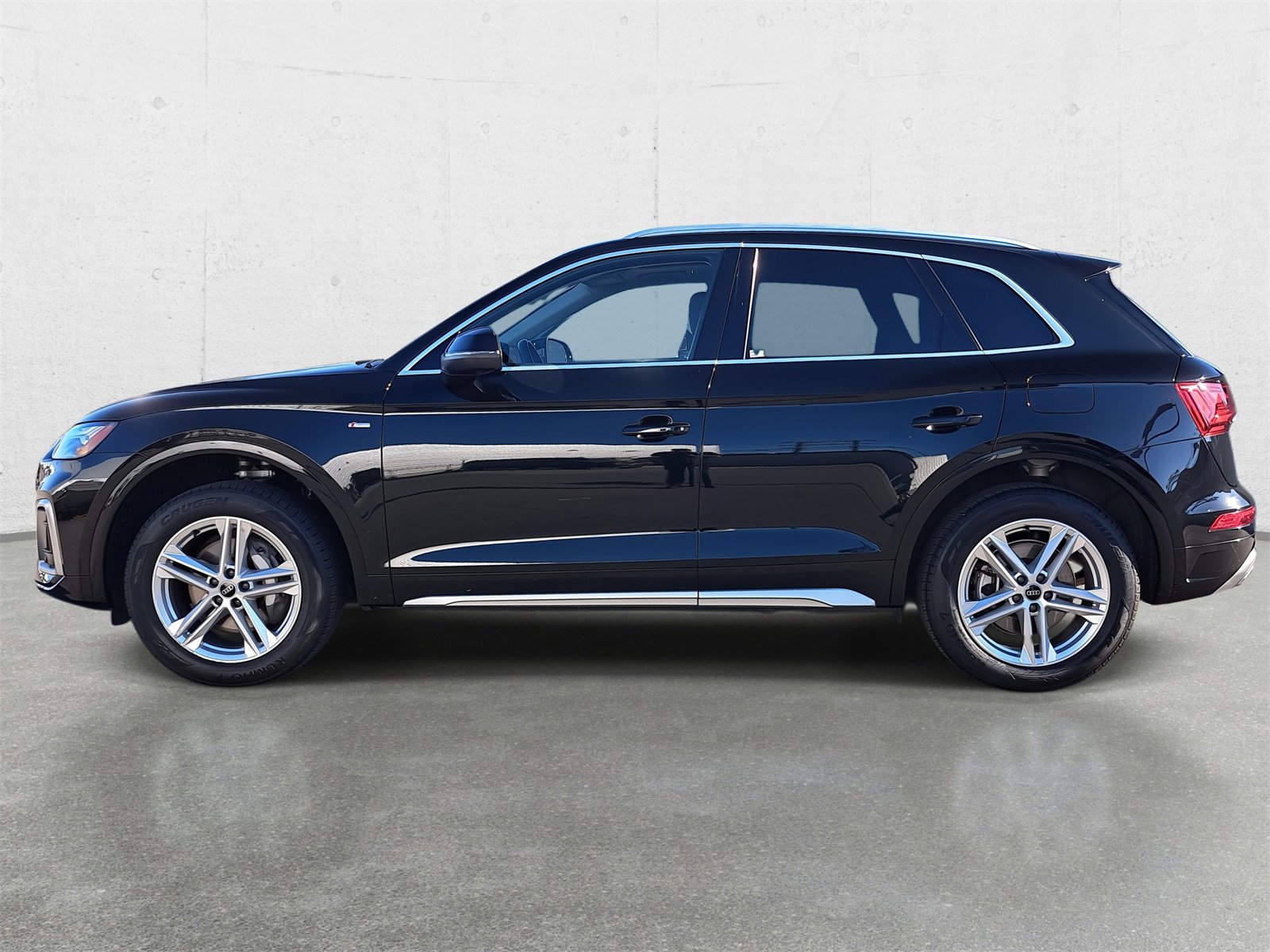 Used 2022 Audi Q5 e Premium w/ Convenience Package image 8