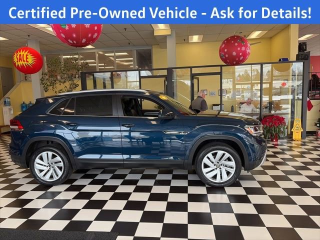 Certified 2022 Volkswagen Atlas Cross Sport SE image 12