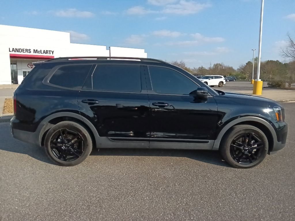 Used 2024 Kia Telluride EX X-Line AWD/4WD image 2