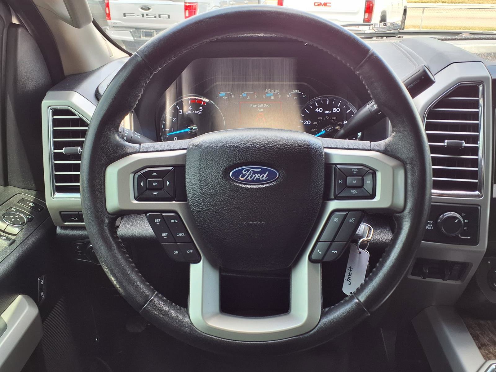 Used 2017 Ford F250 Lariat w/ FX4 Off-Road Package AWD/4WD image 22