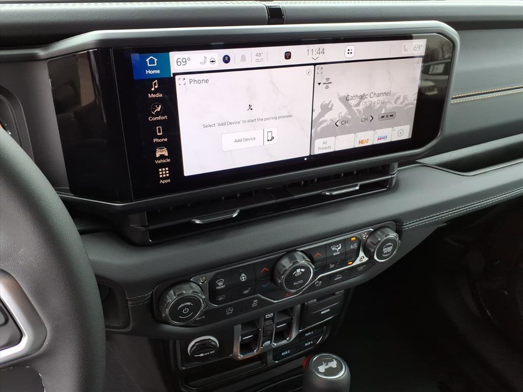 New 2026 Jeep Wrangler Sahara image 22