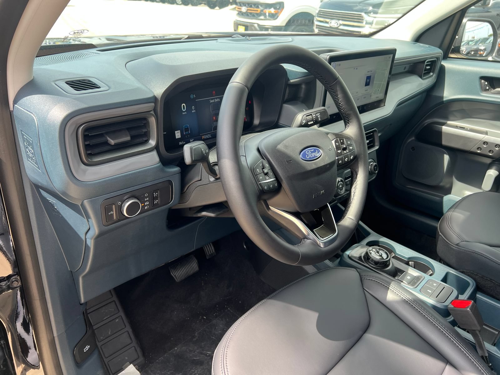 New 2026 Ford Maverick Lariat w/ Black Appearance Package AWD/4WD image 27