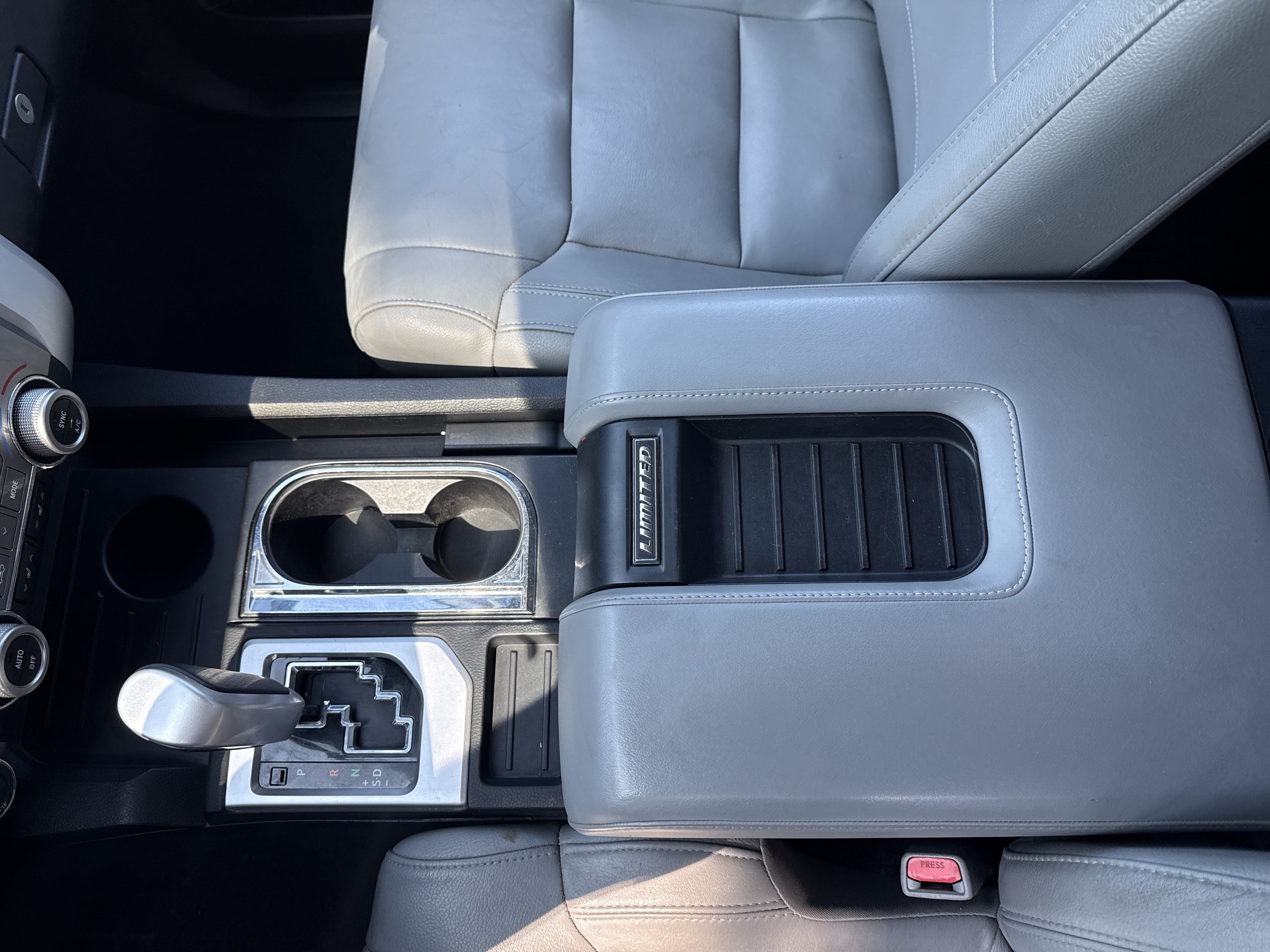 Used 2014 Toyota Tundra Limited AWD/4WD image 28