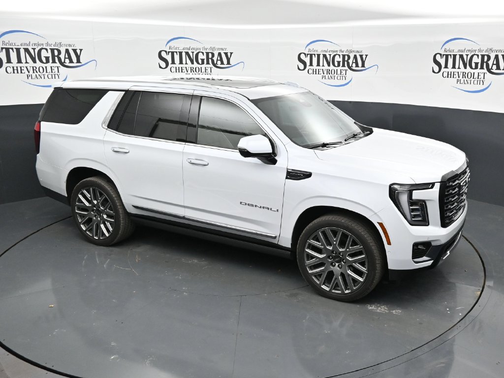 Certified 2026 GMC Yukon Denali Ultimate w/ LPO, Floor Liner Package AWD/4WD image 18