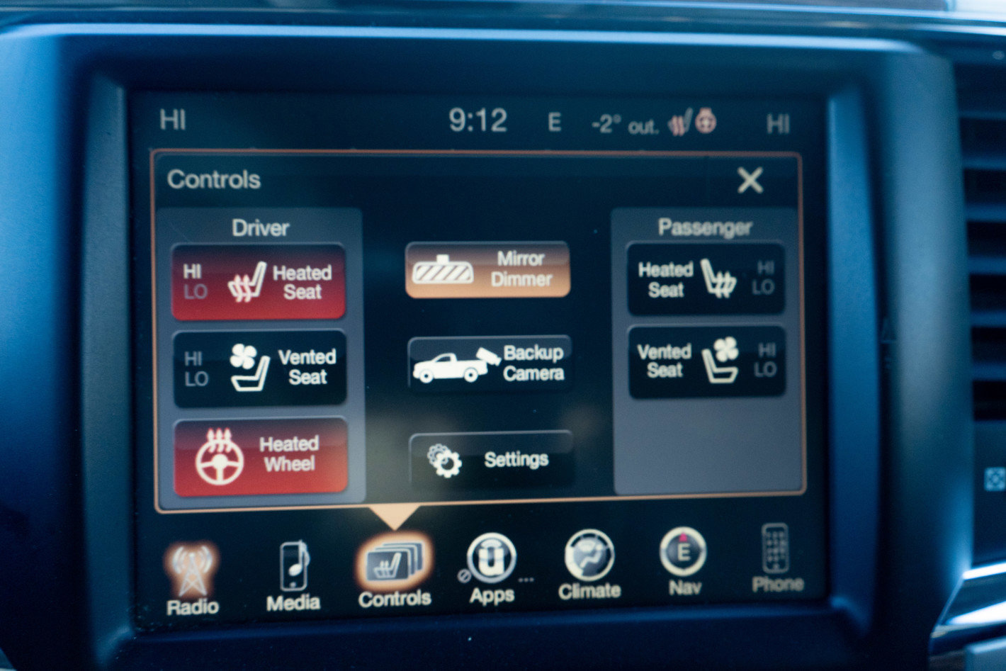 Used 2016 RAM 1500 Laramie w/ Convenience Group image 17