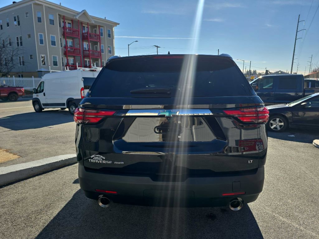 Used 2023 Chevrolet Traverse LT image 7