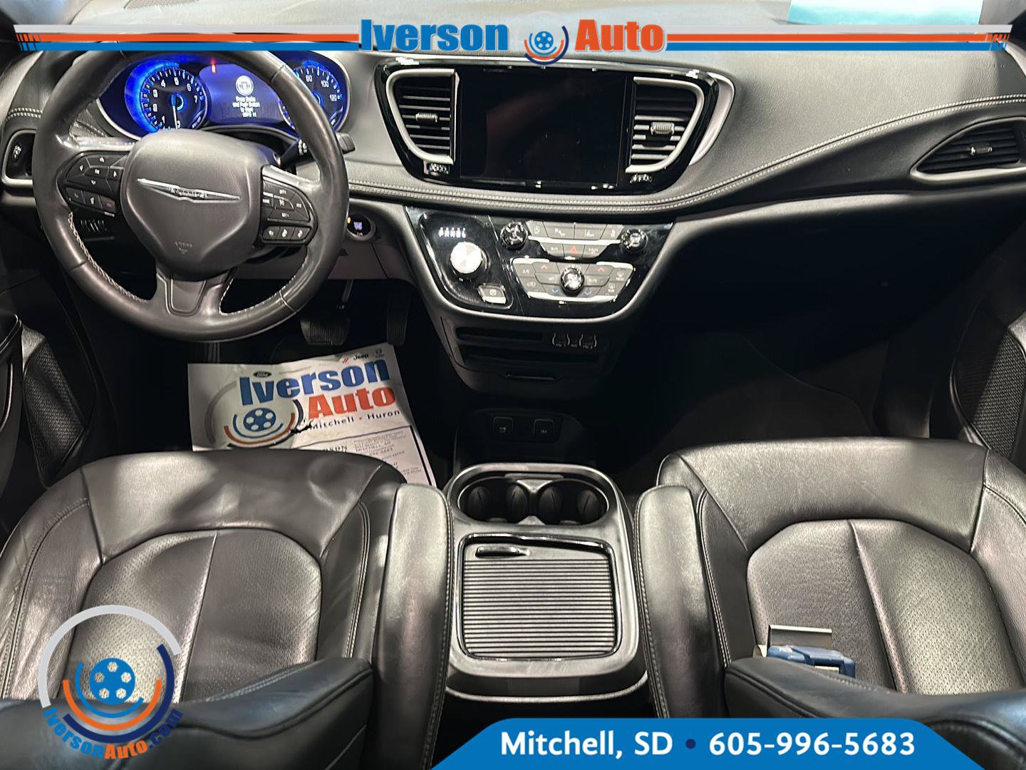 Used 2021 Chrysler Pacifica Touring-L w/ S Appearance Package AWD/4WD image 25