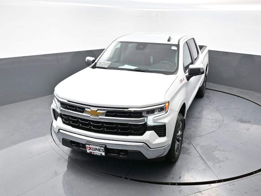 New 2025 Chevrolet Silverado 1500 LT image 40
