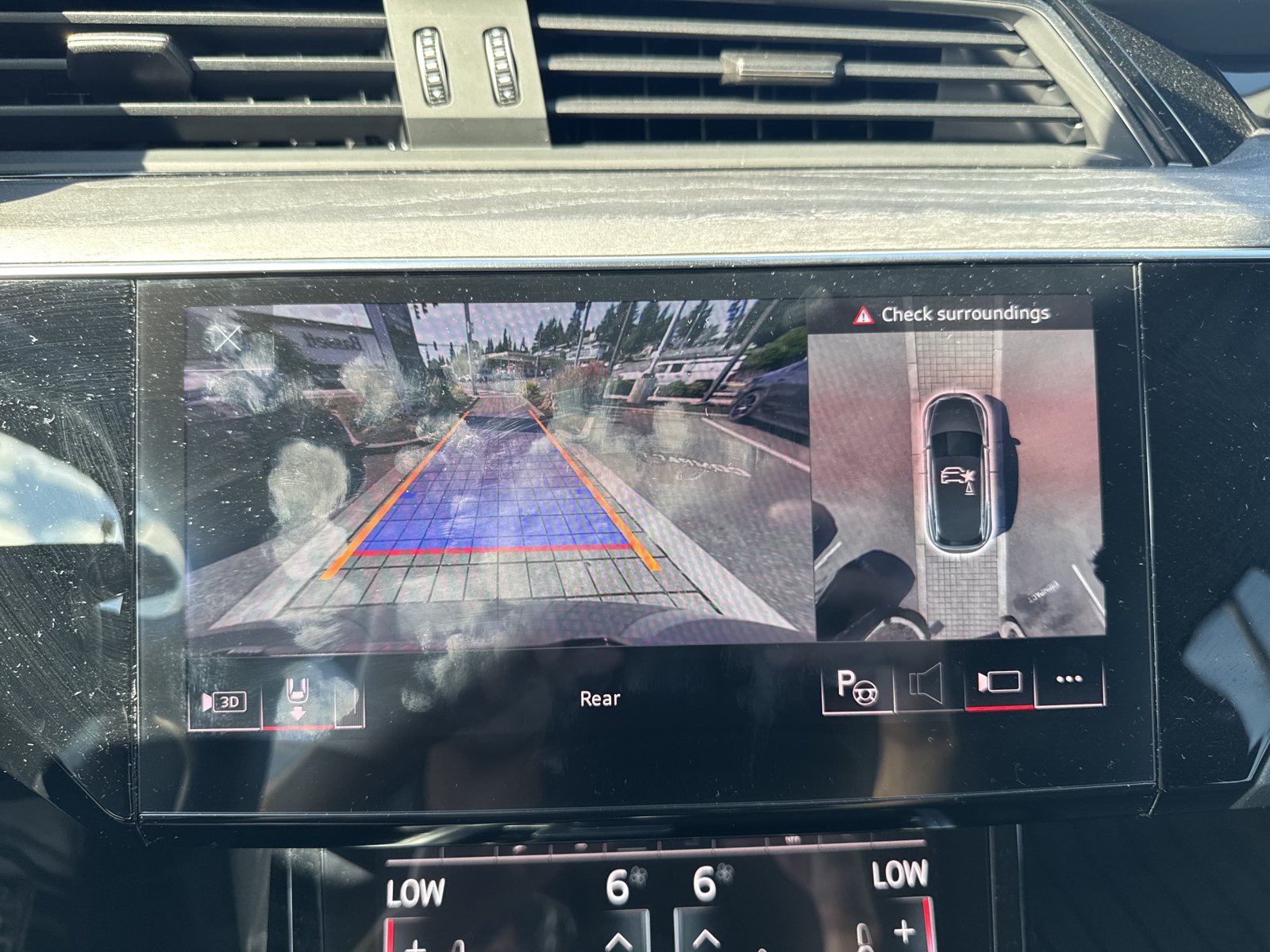 Used 2024 Audi Q8 e-tron Prestige AWD/4WD image 20