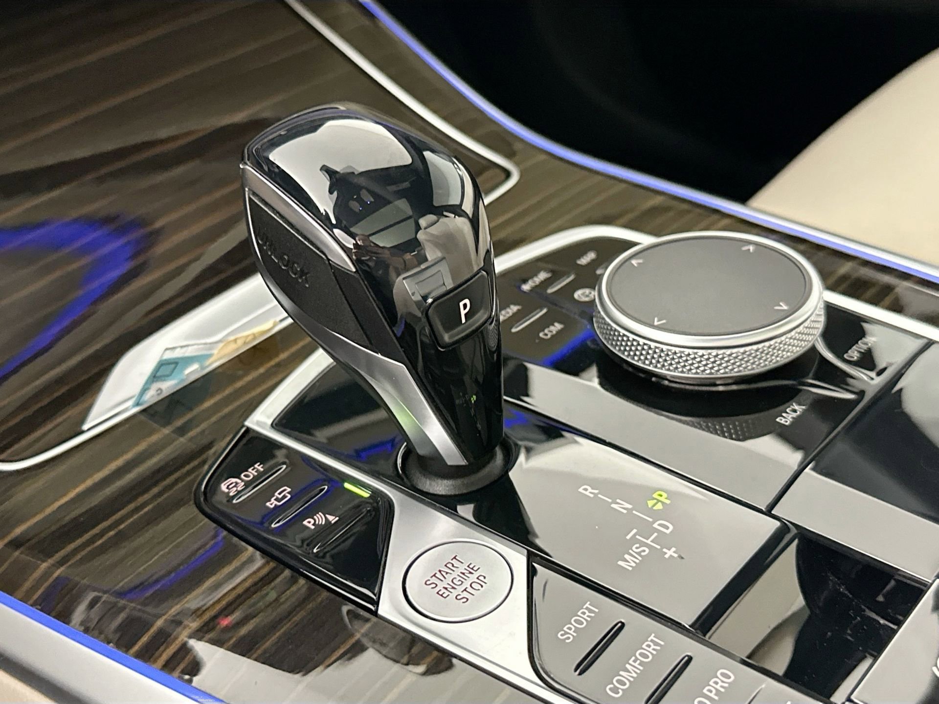 Used 2021 BMW X5 sDrive40i w/ Parking Assistance Package image 17