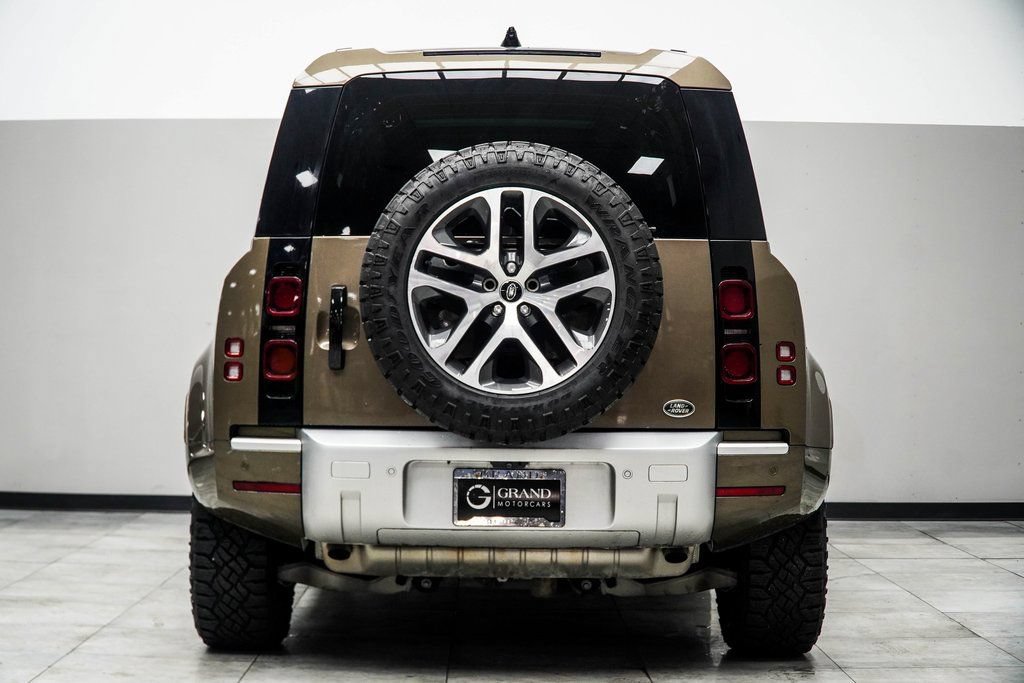 Used 2022 Land Rover Defender 110 XS Edition AWD/4WD image 11