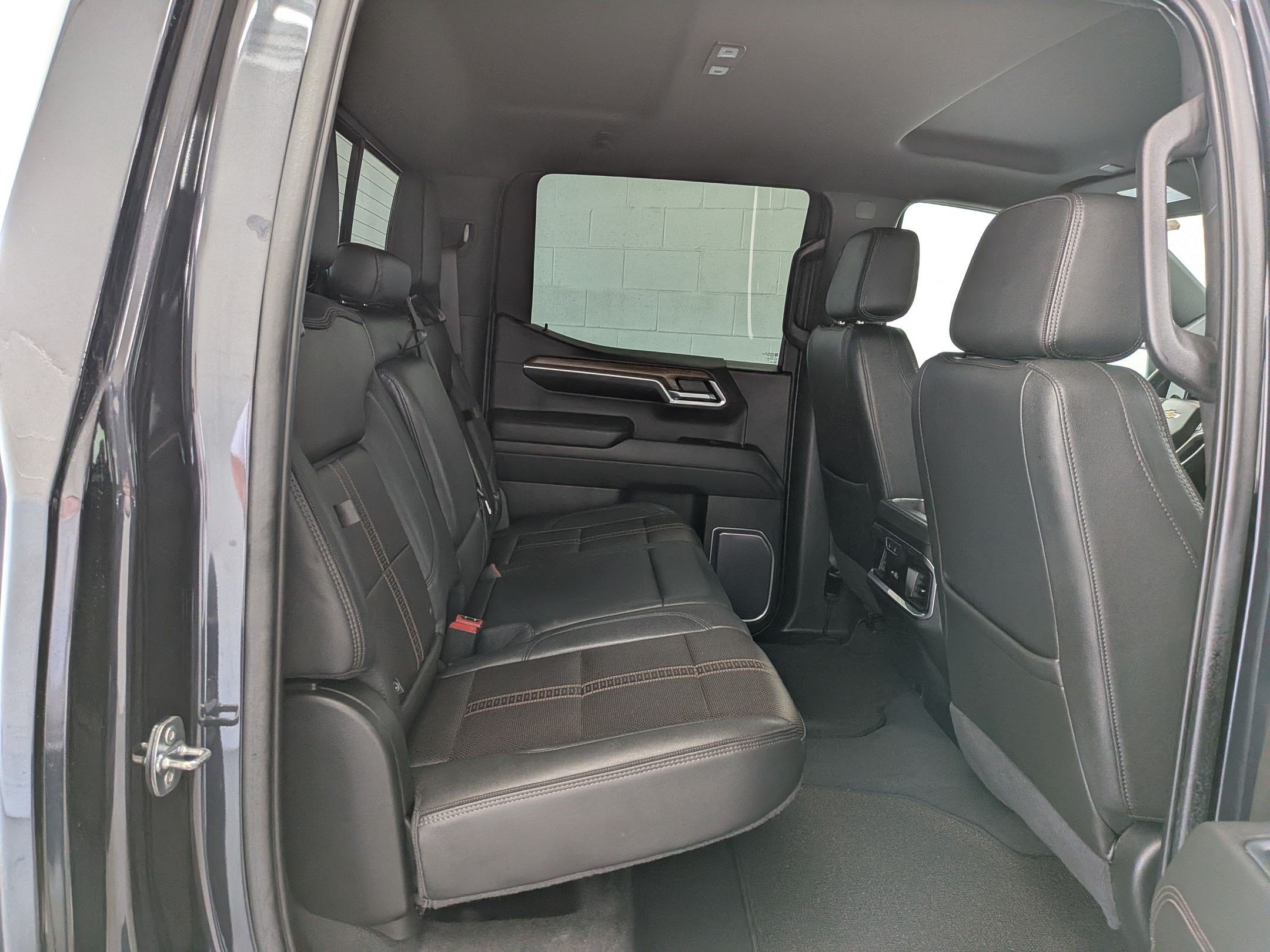 Used 2022 Chevrolet Silverado 1500 High Country RWD image 33