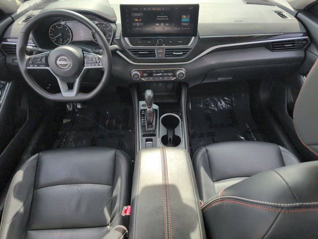 Used 2025 Nissan Altima 2.5 SR w/ SR Premium Package AWD/4WD image 25