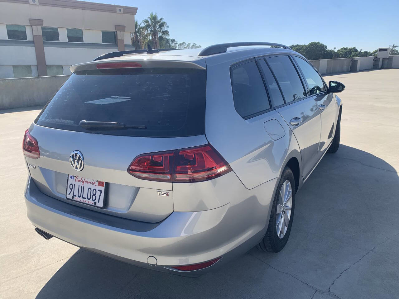 Used 2016 Volkswagen Golf S image 7