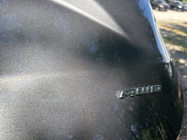 Used 2023 Ford Edge Titanium image 37