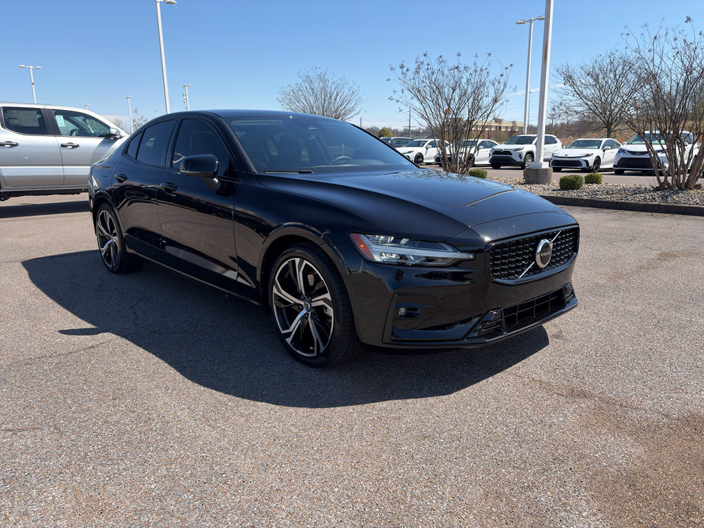 Used 2024 Volvo S60 B5 Core w/ Climate Package image 7