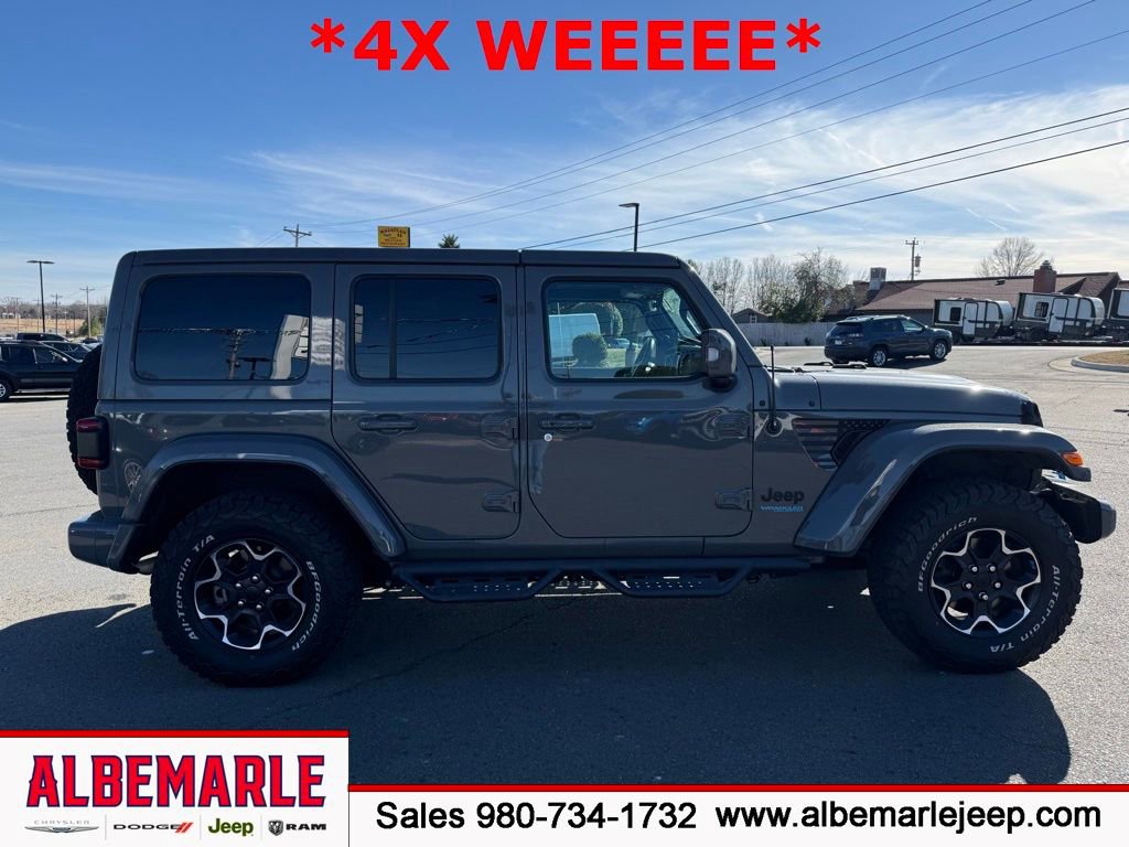 Used 2022 Jeep Wrangler Unlimited Sahara image 2