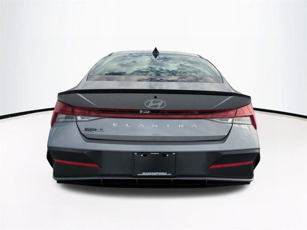 New 2026 Hyundai Elantra SEL Sport image 6