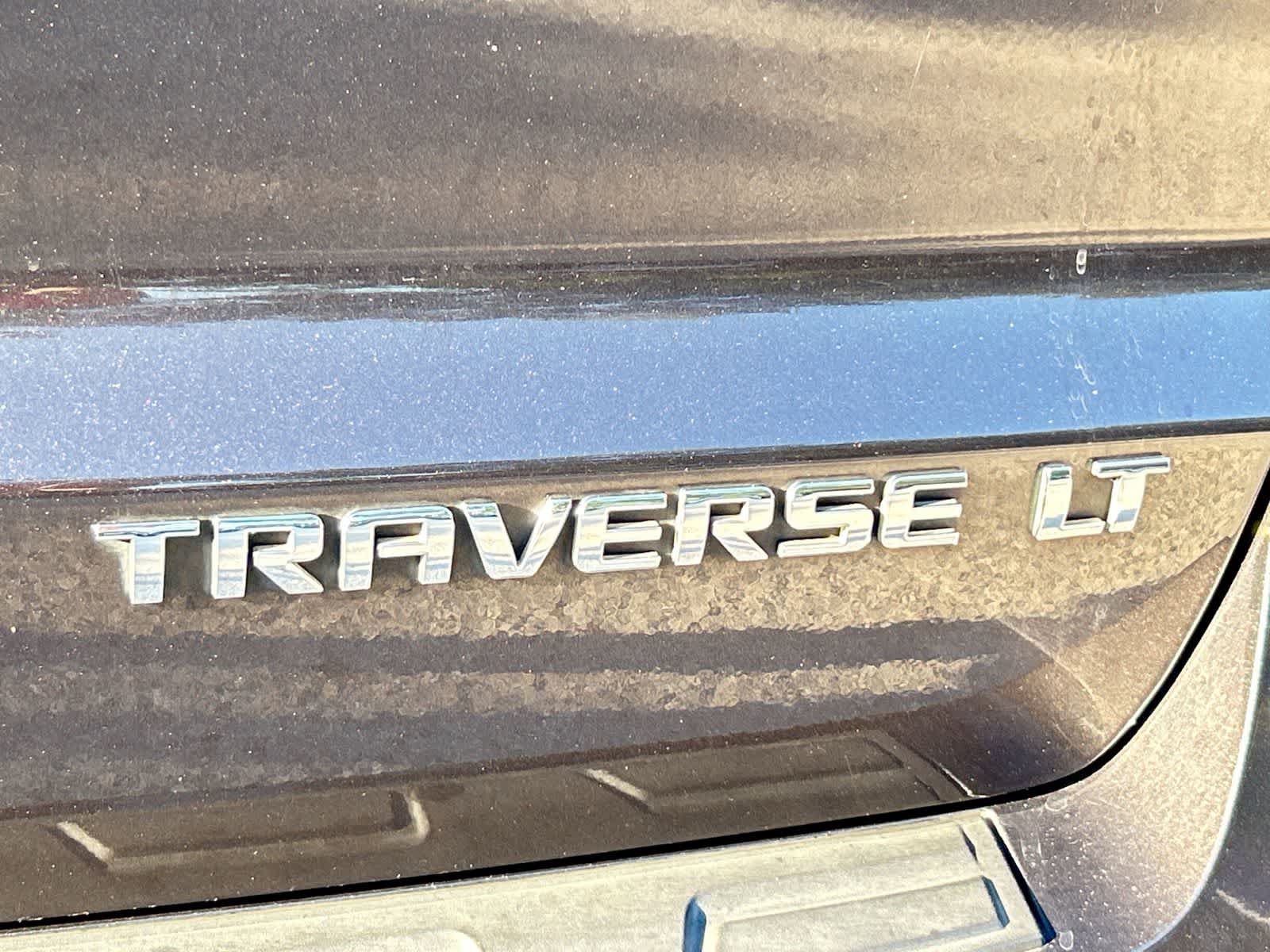 Used 2016 Chevrolet Traverse LT w/ Style and Technology Package FWD image 8
