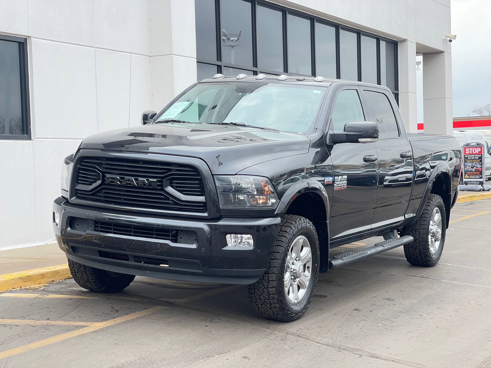 Used 2018 RAM 2500 Big Horn w/ Sport Appearance Group image 7