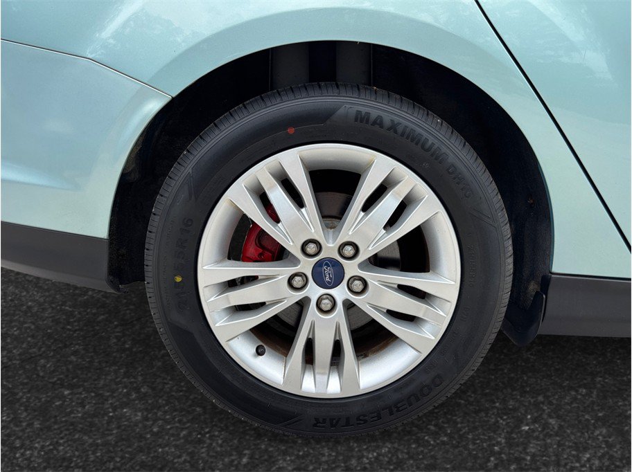 Used 2012 Ford Focus SEL FWD image 13
