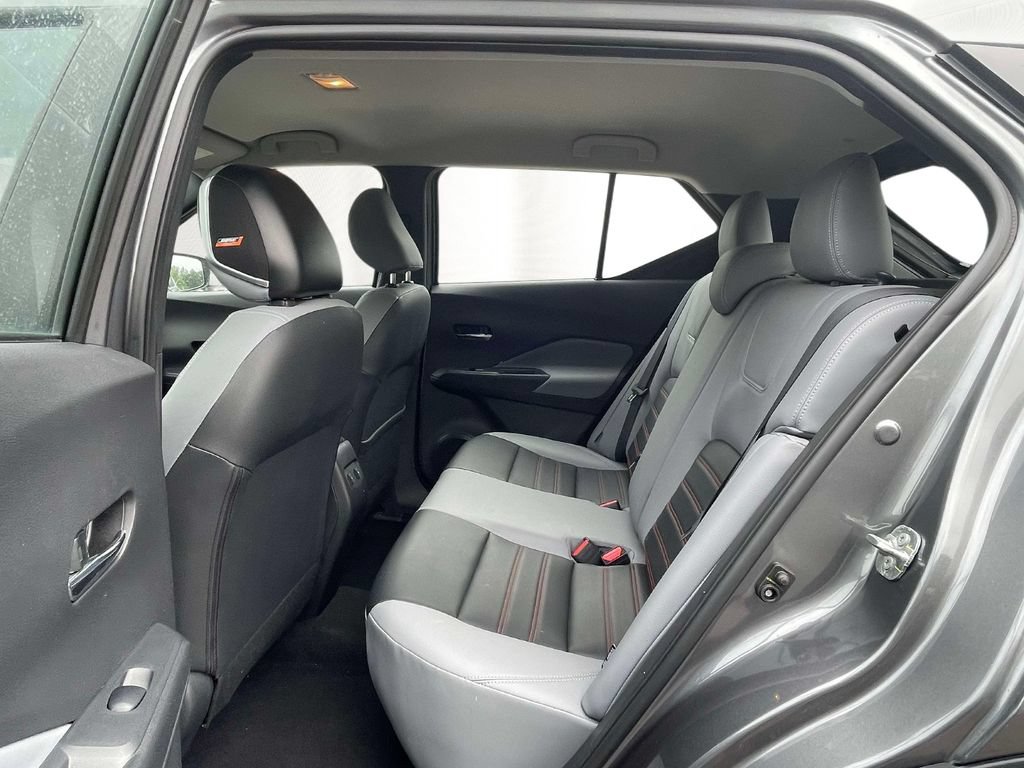 Used 2023 Nissan Kicks SR w/ SR Premium Package FWD image 11