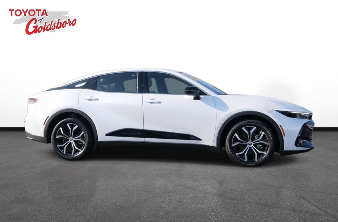 Used 2026 Toyota Crown XLE image 5