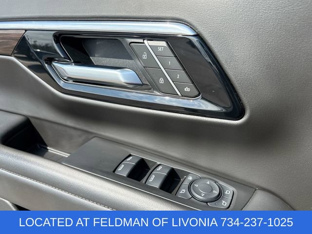 Certified 2025 Chevrolet Suburban Z71 w/ Comfort Package AWD/4WD image 23