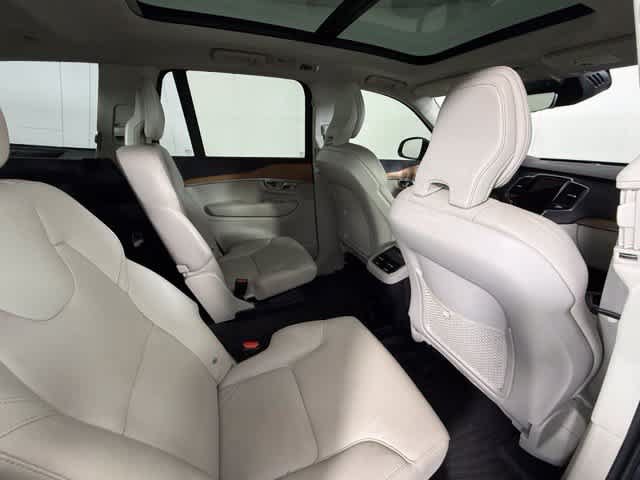 Used 2022 Volvo XC90 T6 Momentum w/ Advanced Package AWD/4WD image 30