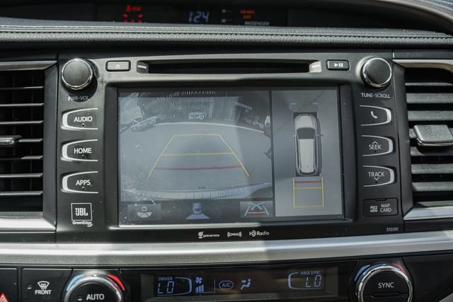 Used 2019 Toyota Highlander Limited Platinum AWD/4WD image 45