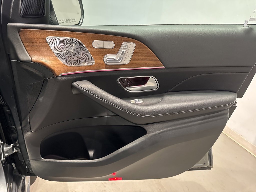 Used 2025 Mercedes-Benz GLE 350 GLE 350 w/ AMG Line Exterior image 46