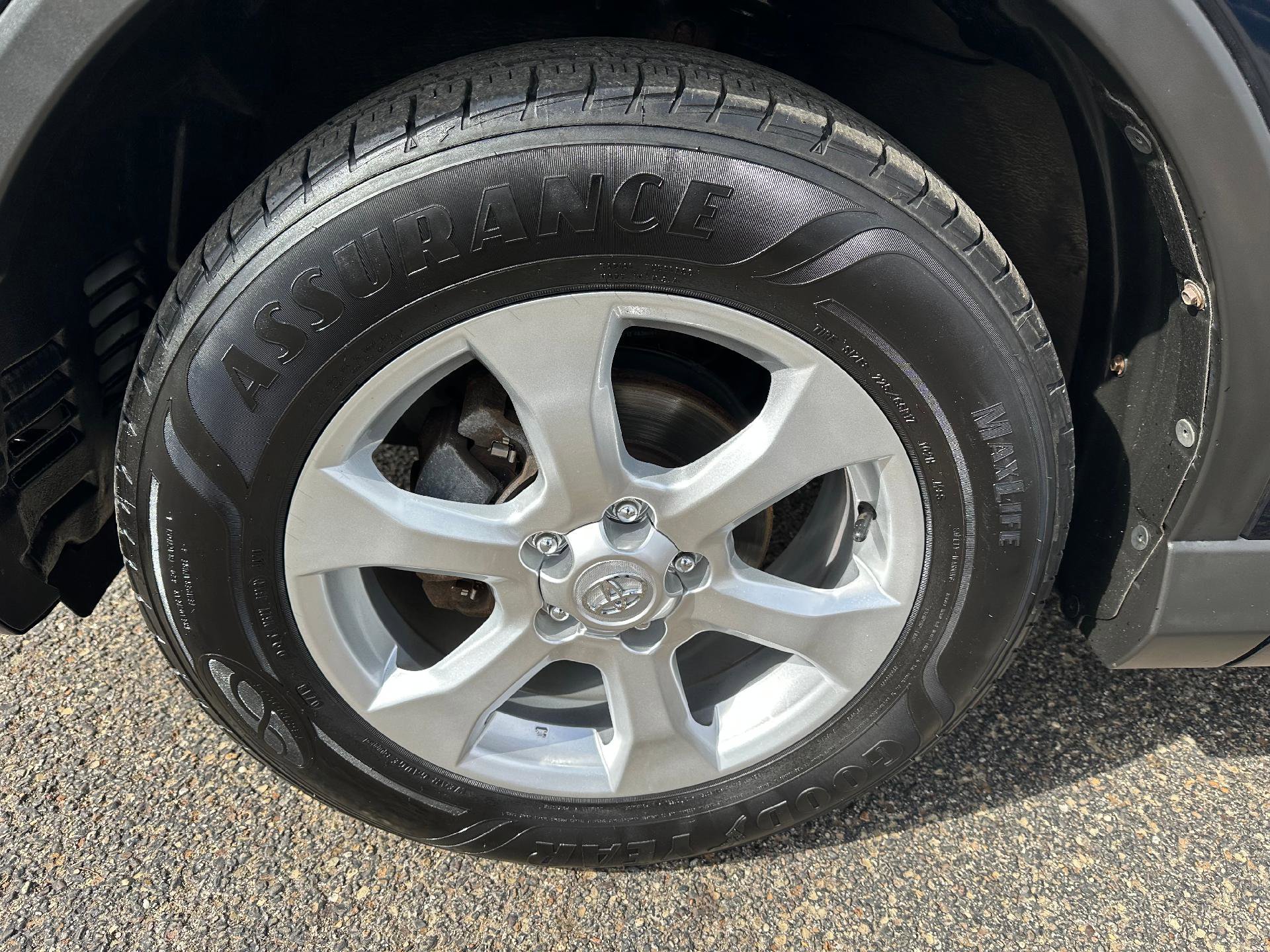 Used 2018 Toyota RAV4 LE w/ All Weather Liner Package image 9