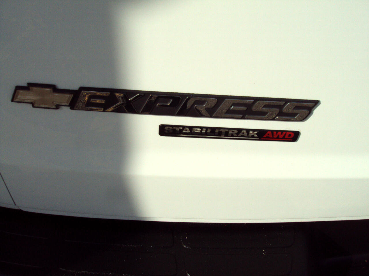 Used 2013 Chevrolet Express 1500 LS image 32