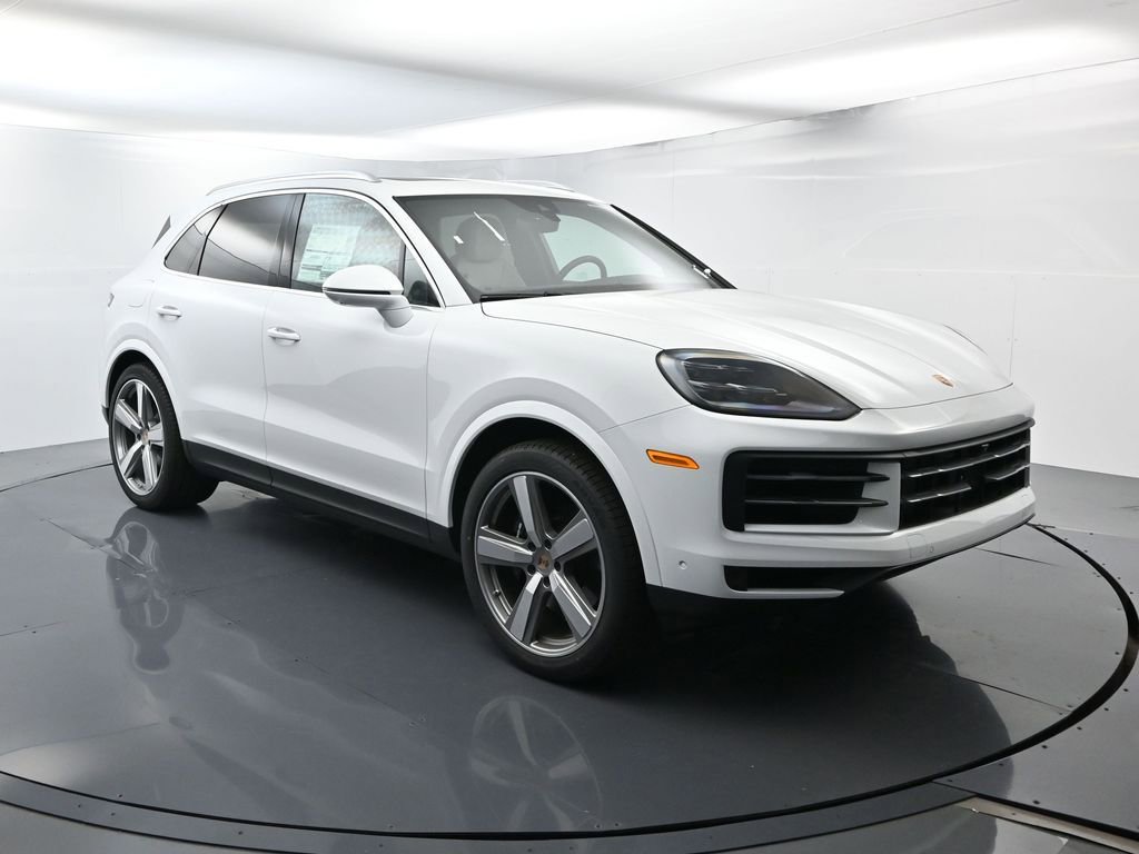 Certified 2025 Porsche Cayenne AWD/4WD image 17